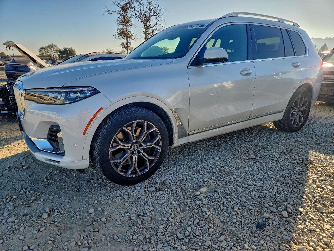 2021 BMW X7 XDRIVE40I — MINOR DENT/SCRATCHES damage — photo 1