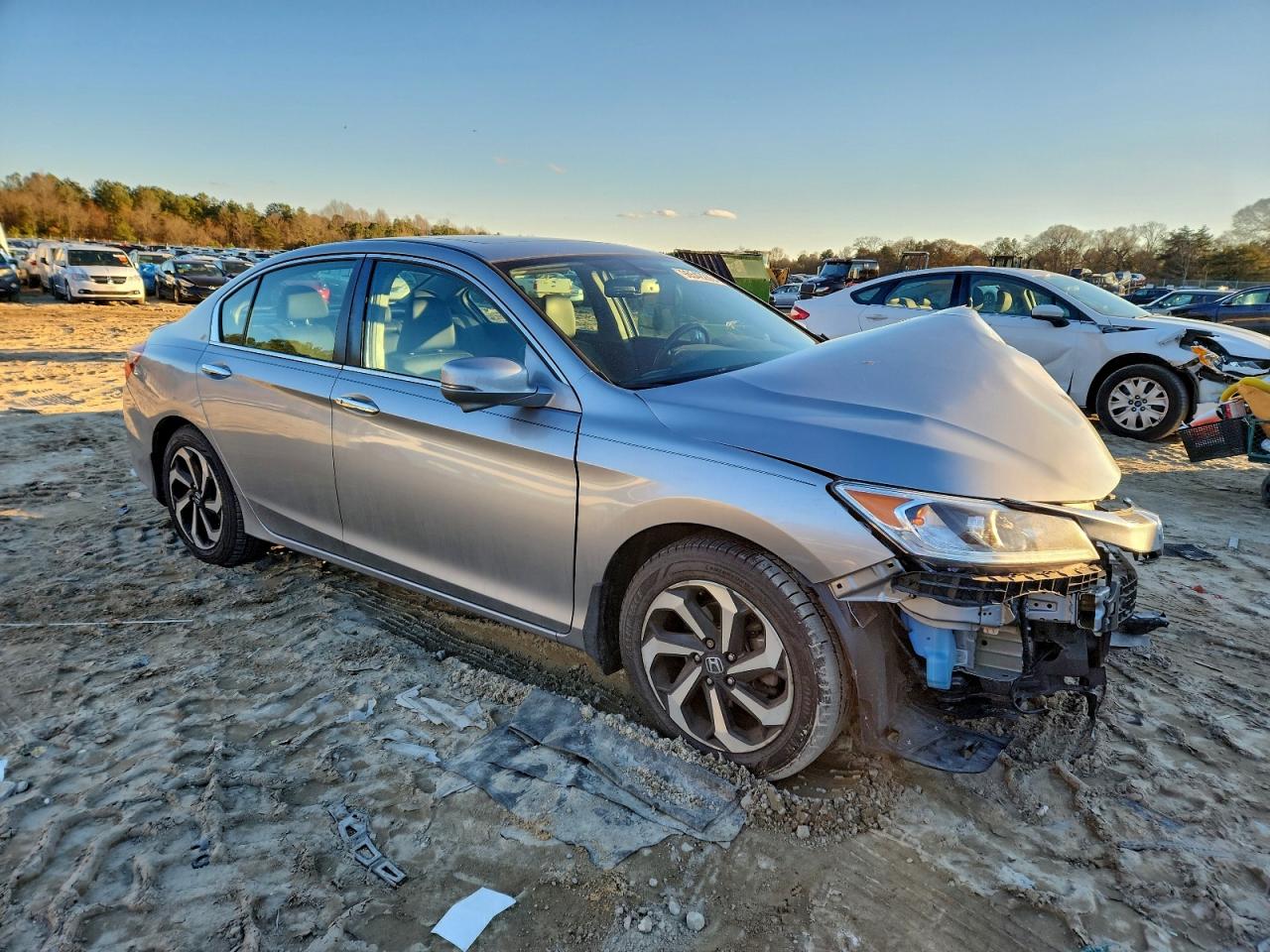 2017 HONDA ACCORD EXL photo 4