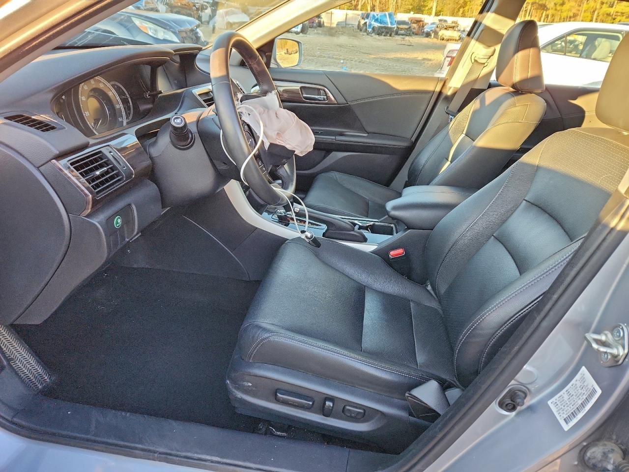 2017 HONDA ACCORD EXL photo 7