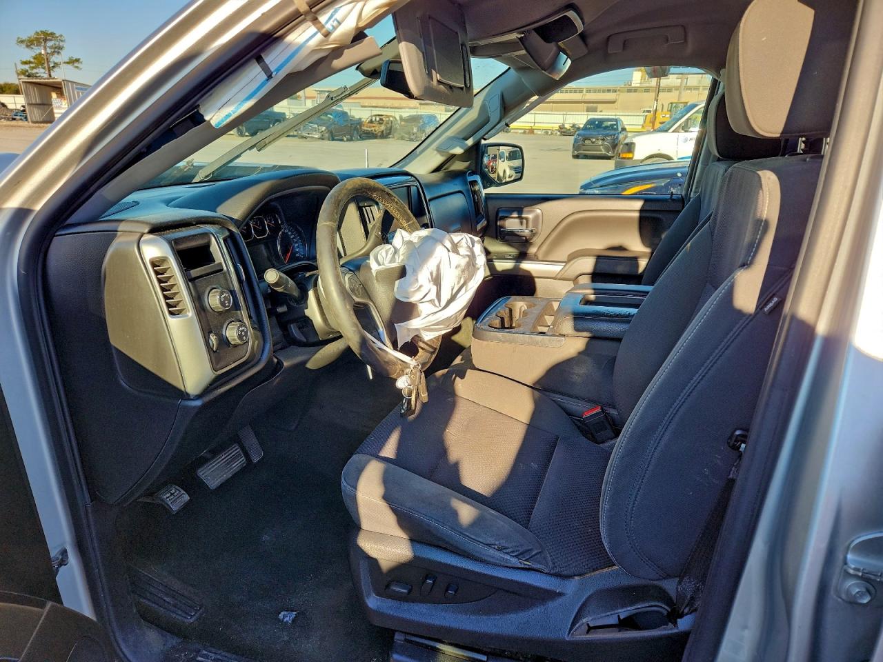 2018 CHEVROLET SILVERADO K1500 LT photo 7