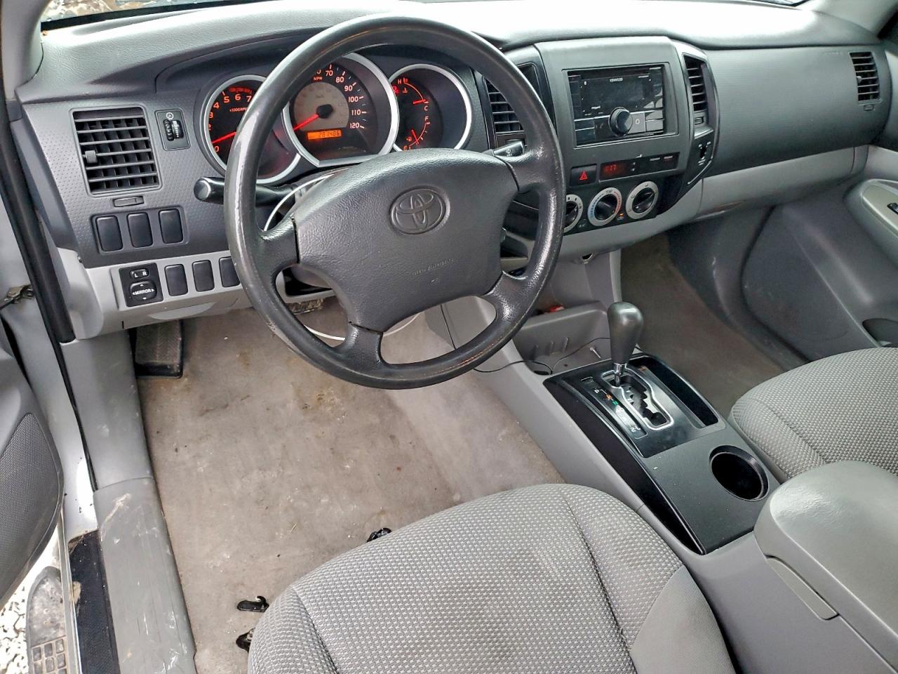 2006 TOYOTA TACOMA ACCESS CAB photo 8