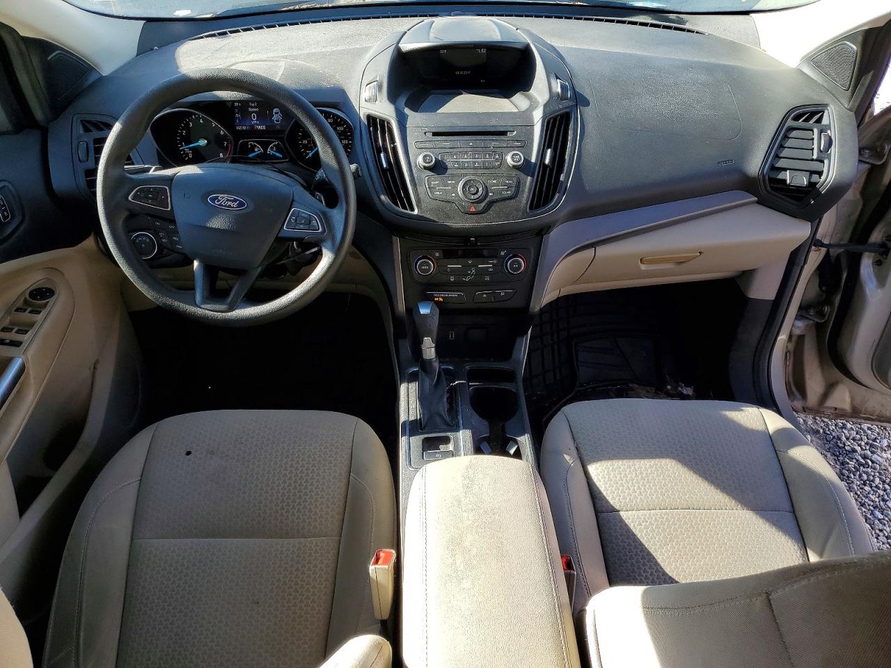 2017 FORD ESCAPE SE photo 8