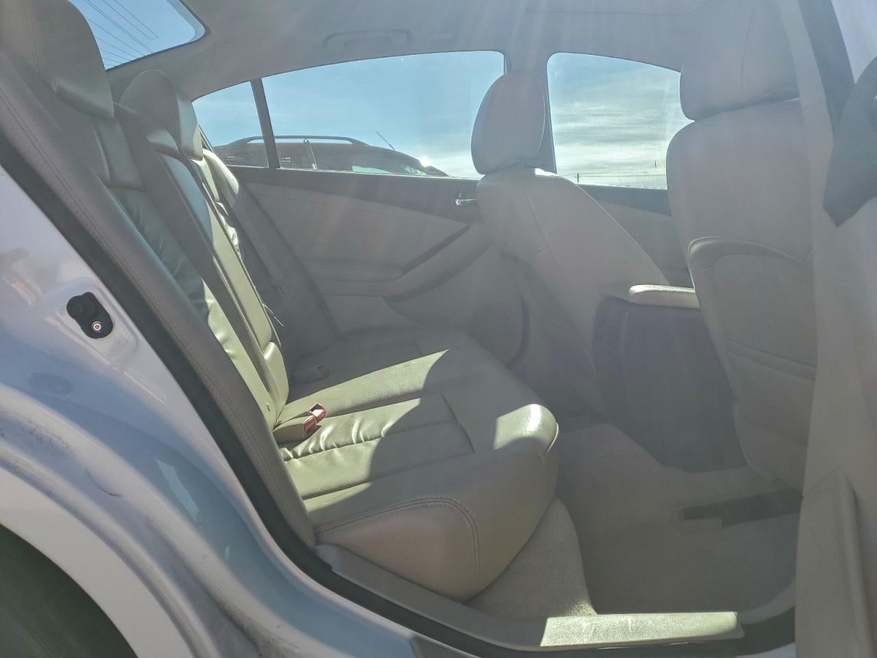 2012 NISSAN ALTIMA BASE photo 10