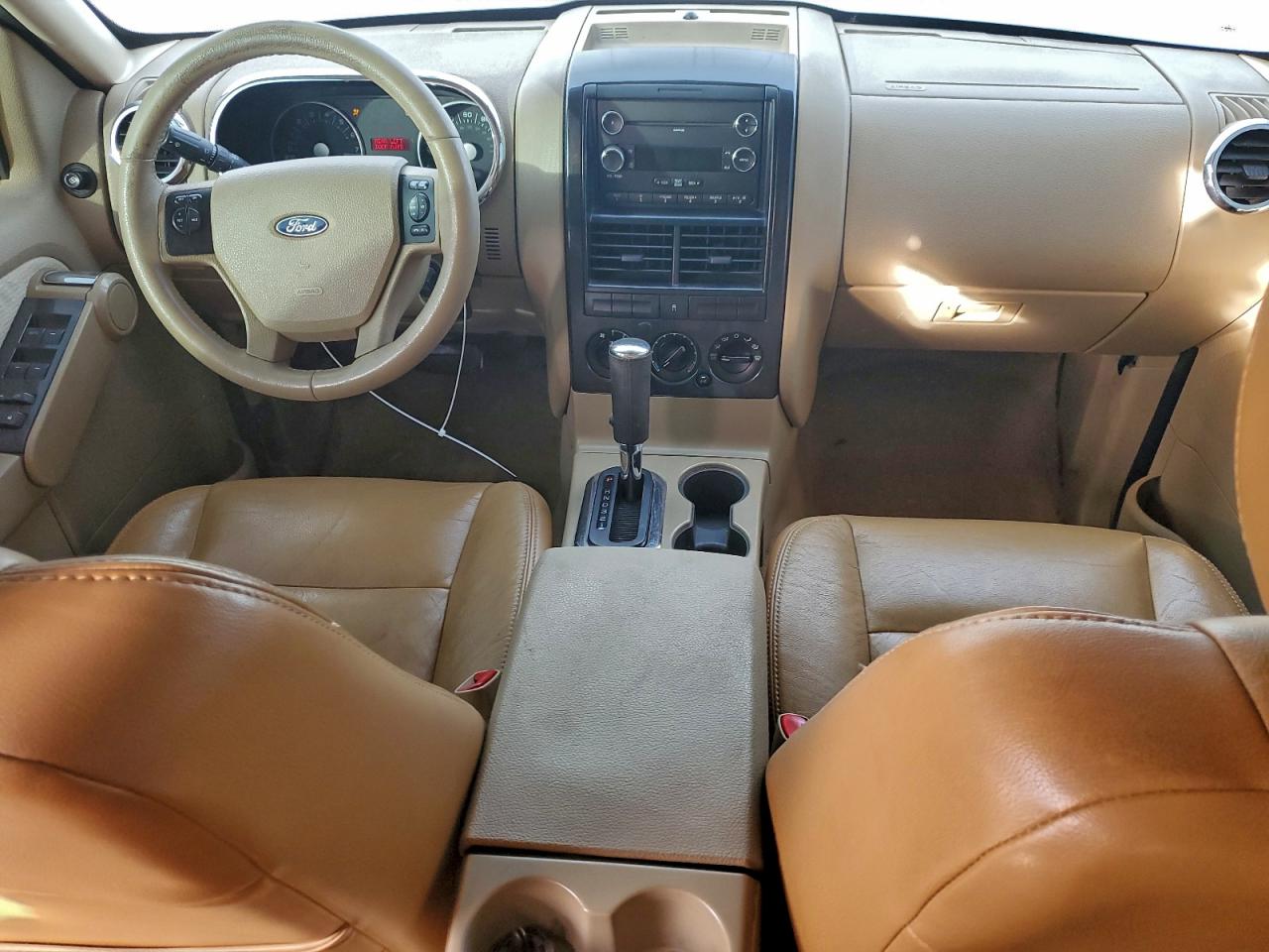 2010 FORD EXPLORER XLT photo 8