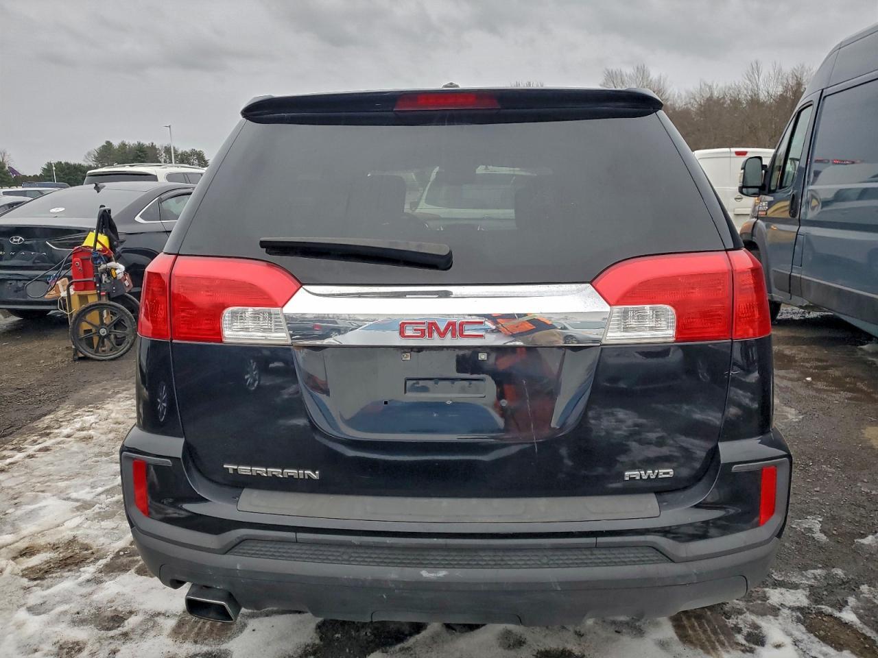 2017 GMC TERRAIN SLE photo 6