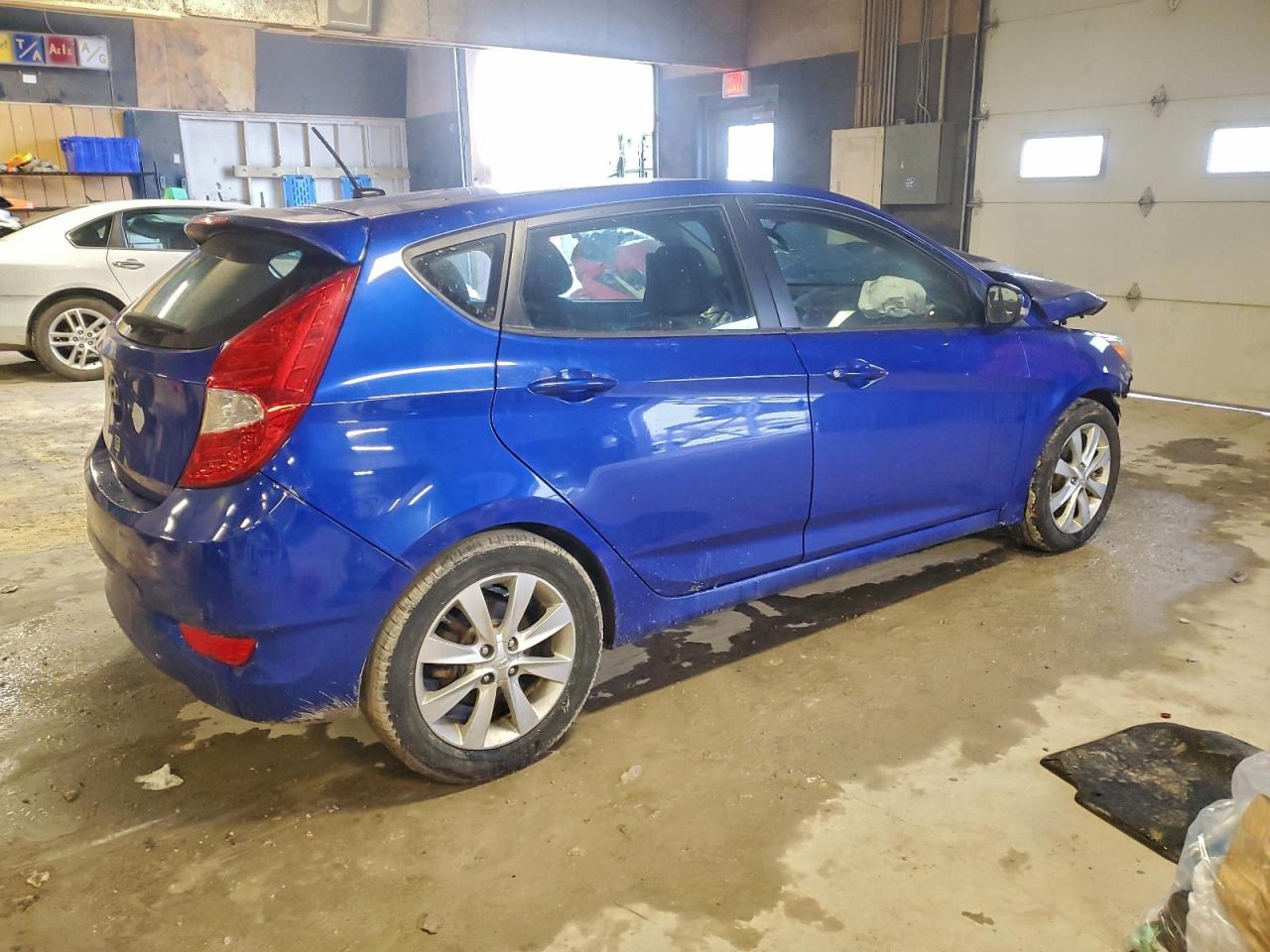 2014 HYUNDAI ACCENT GLS photo 3