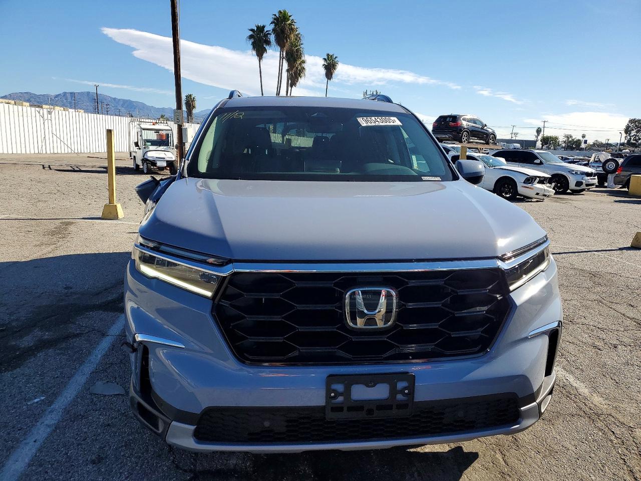 2025 HONDA PILOT TOURING photo 9