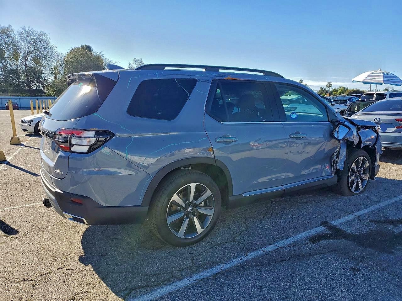 2025 HONDA PILOT TOURING photo 5