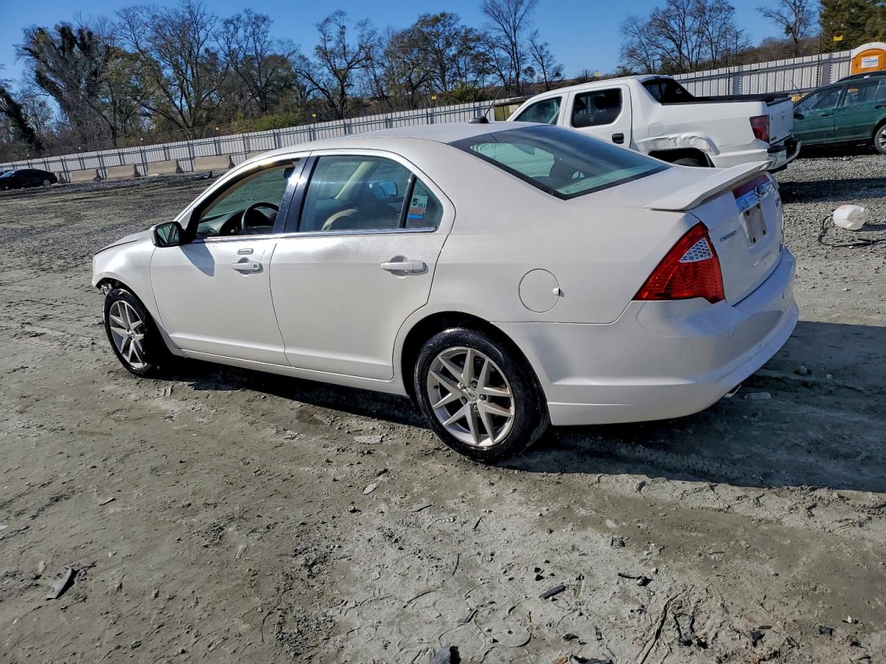 2010 FORD FUSION SEL photo 3