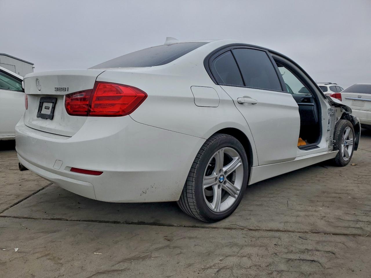 2015 BMW 328 I SULEV photo 3