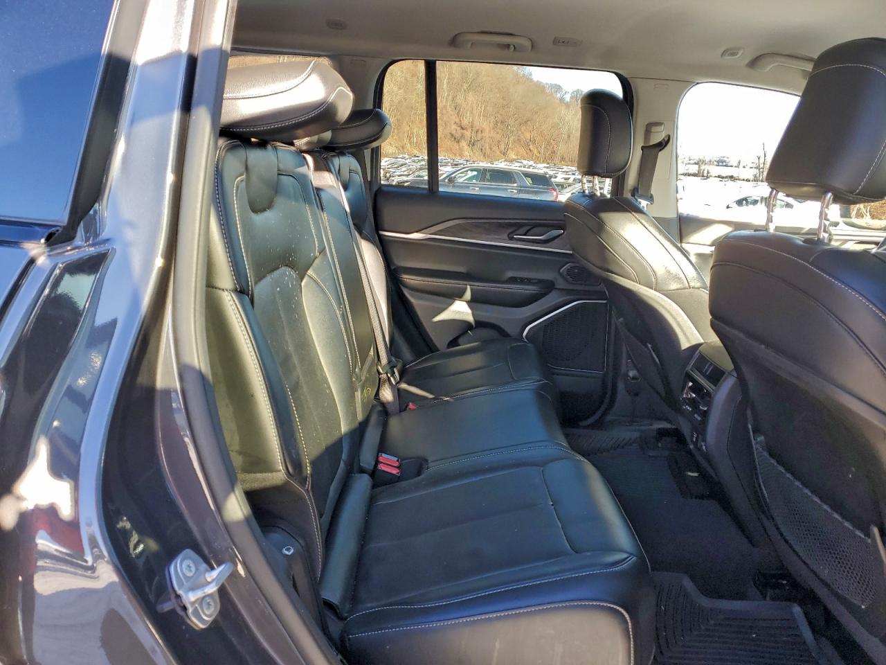 2022 JEEP GRAND CHEROKEE LIMITED photo 11