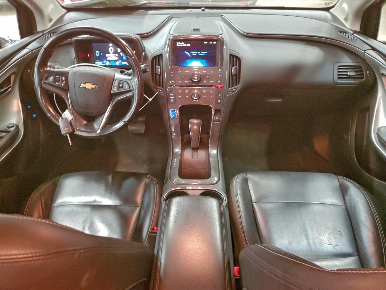 2013 CHEVROLET VOLT photo 8