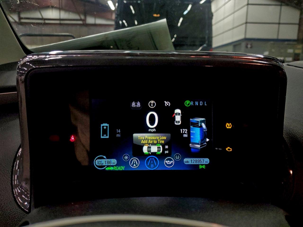 2013 CHEVROLET VOLT photo 9