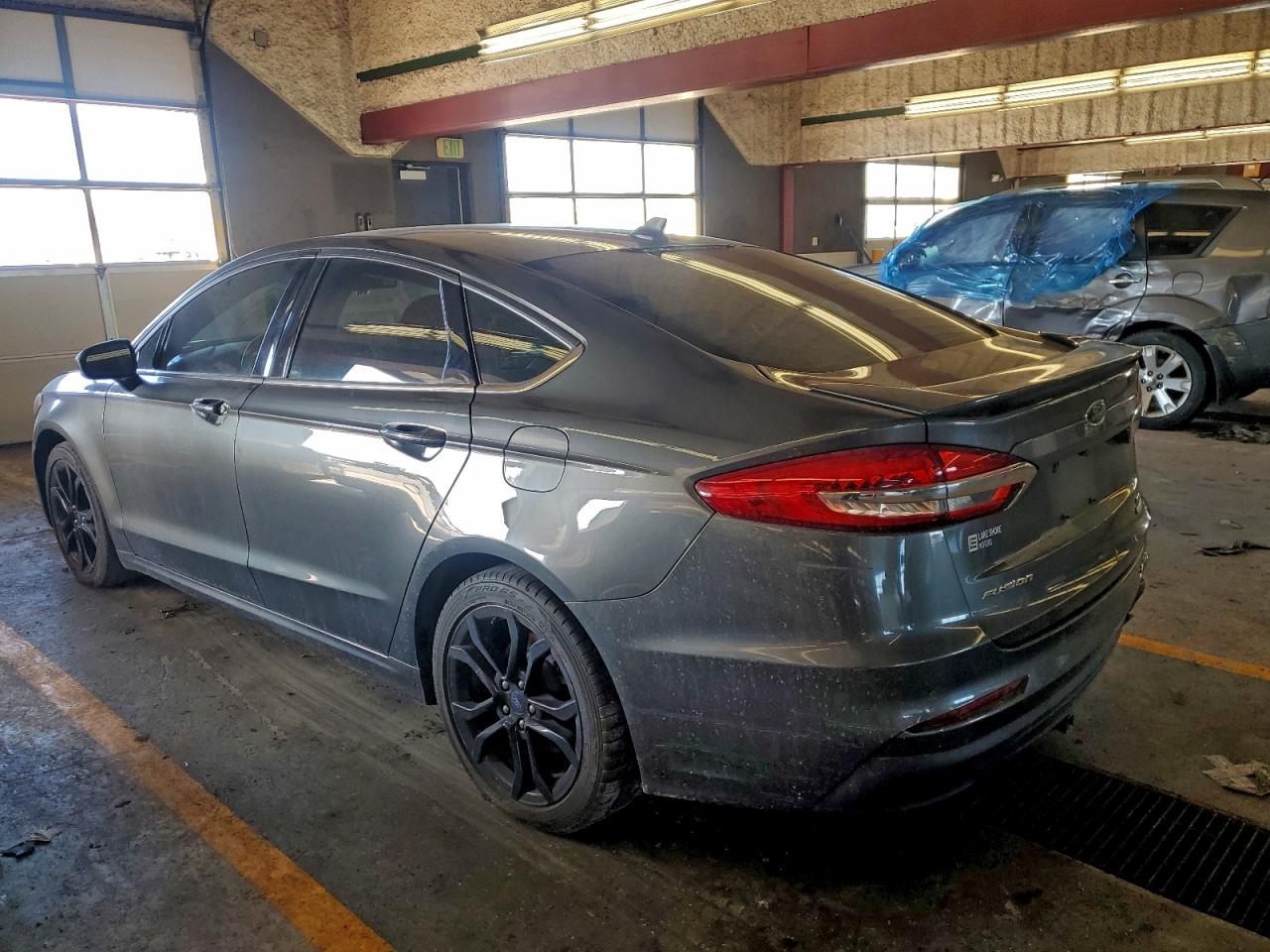 2019 FORD FUSION SE photo 2