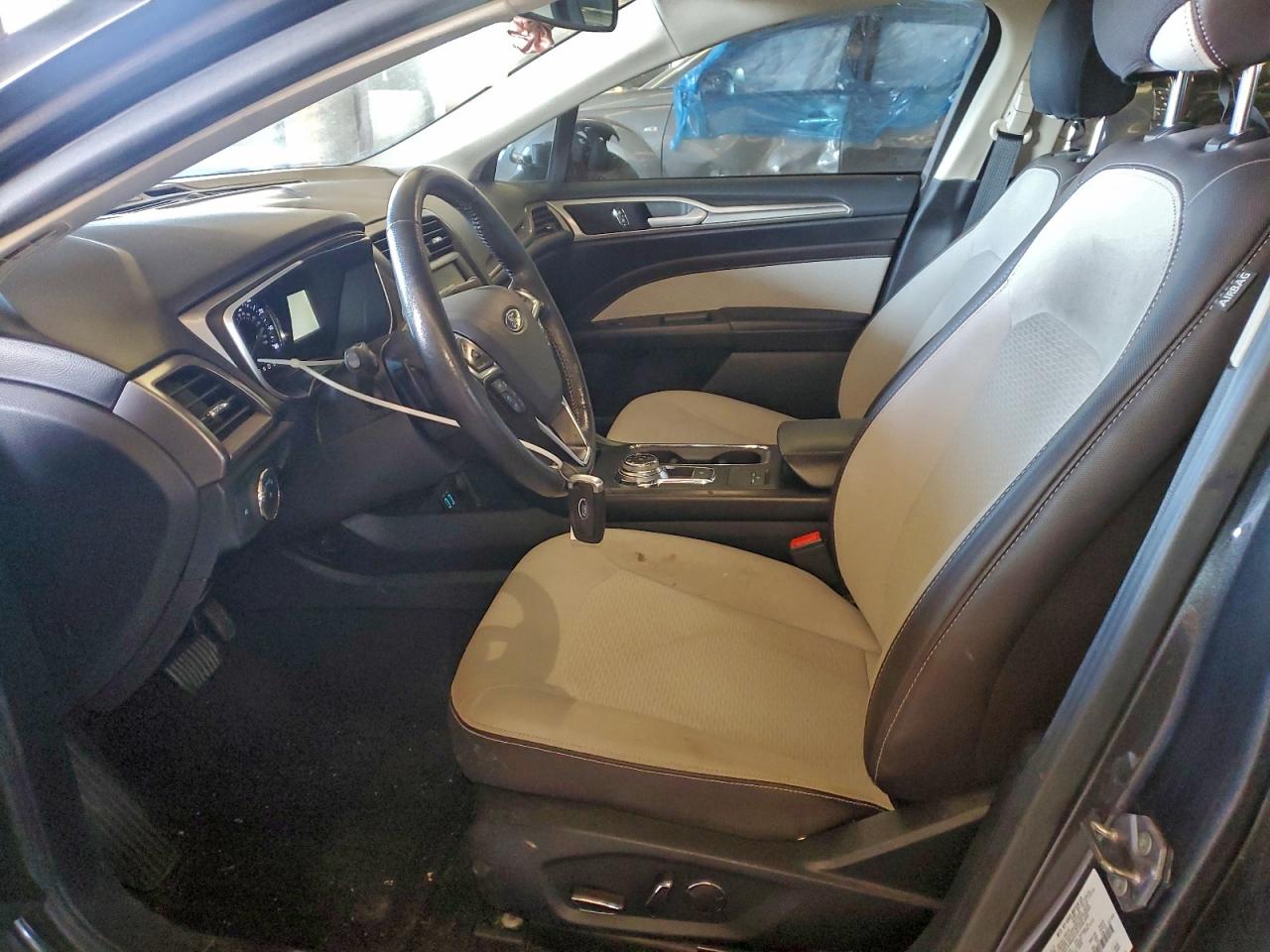 2019 FORD FUSION SE photo 7