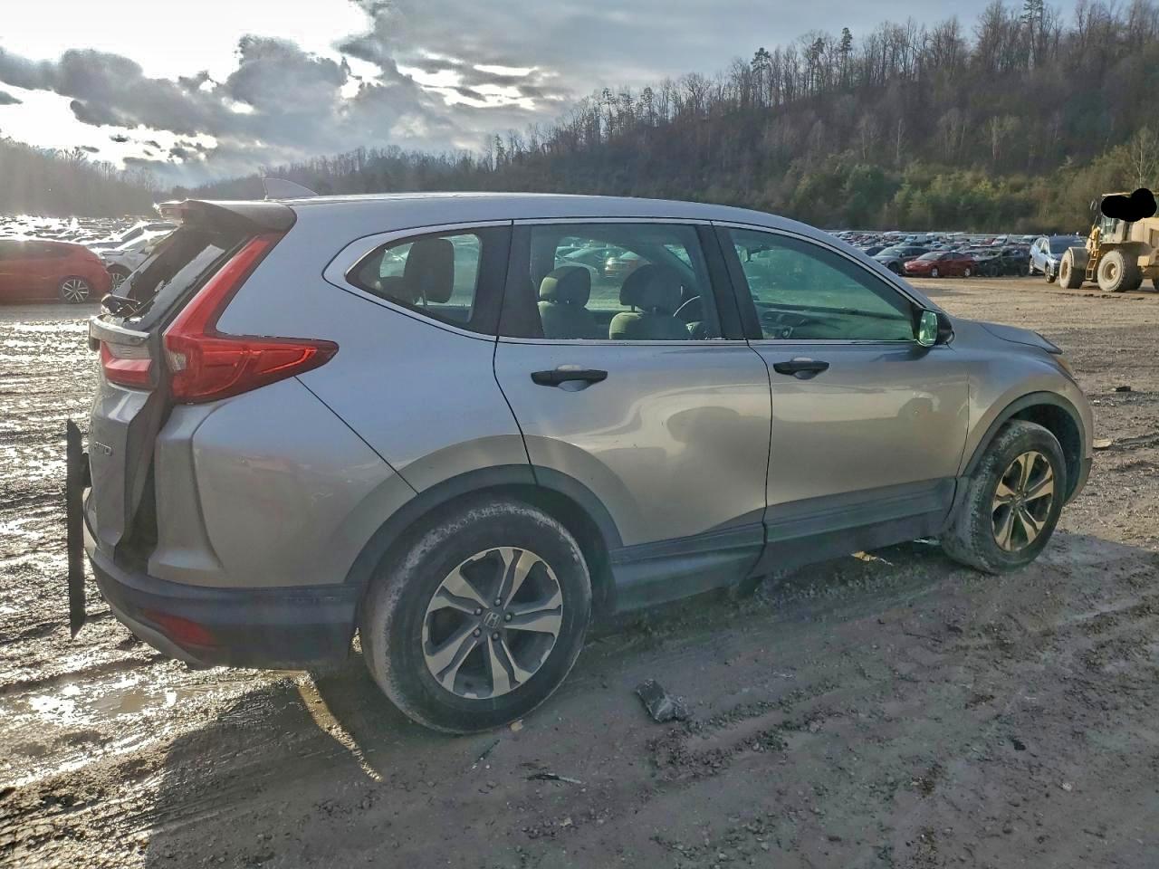 2017 HONDA CR-V LX photo 5