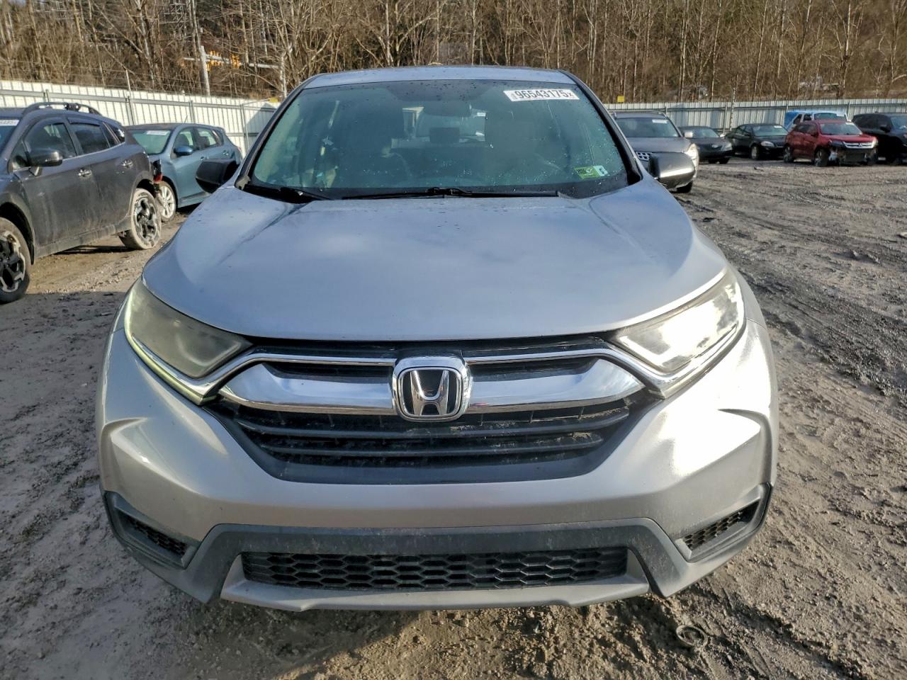 2017 HONDA CR-V LX photo 9