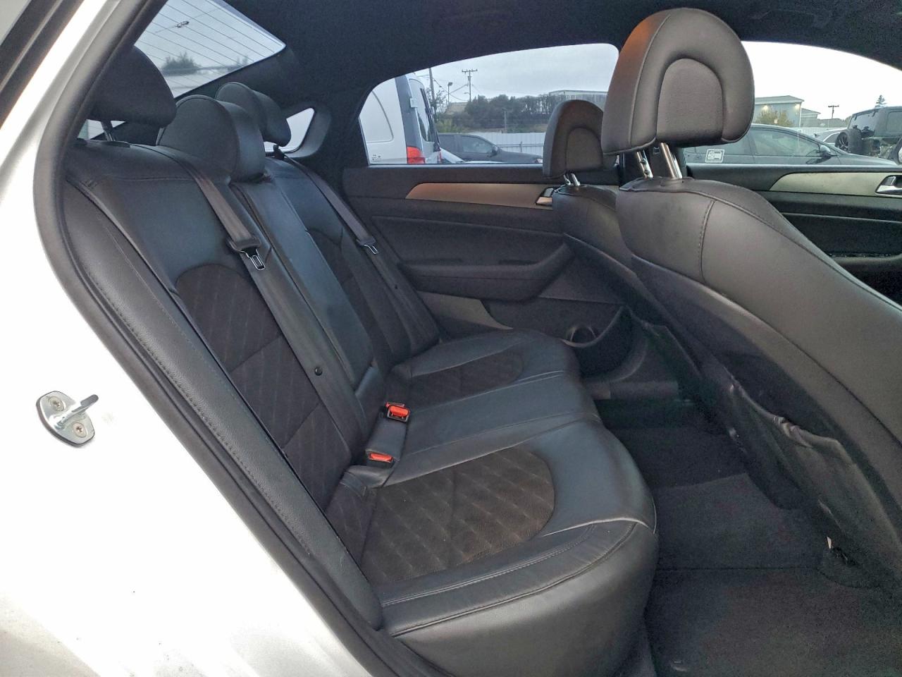 2017 HYUNDAI SONATA SPORT photo 10