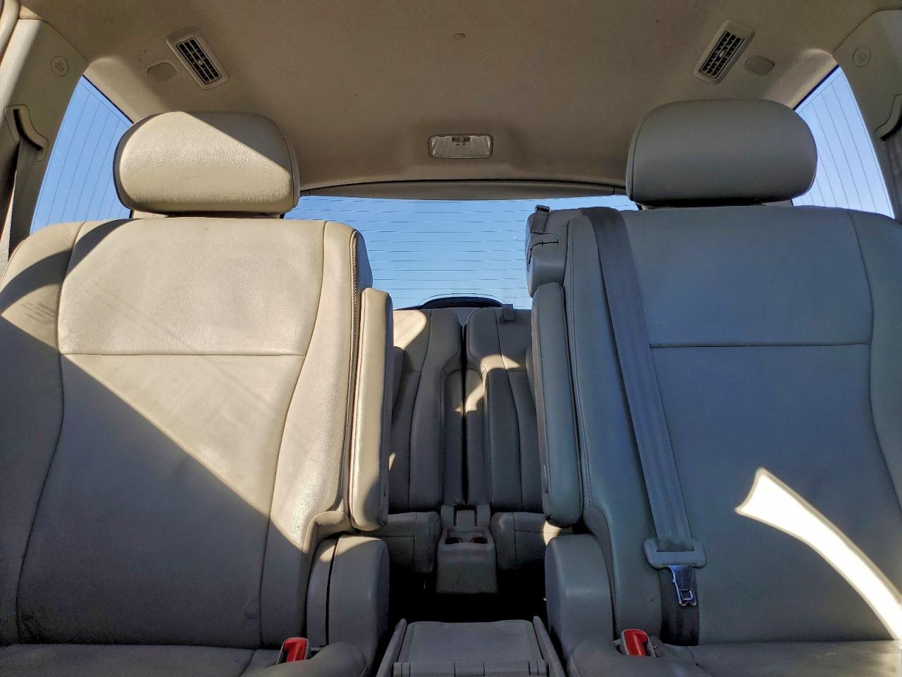 2011 TOYOTA HIGHLANDER BASE photo 10