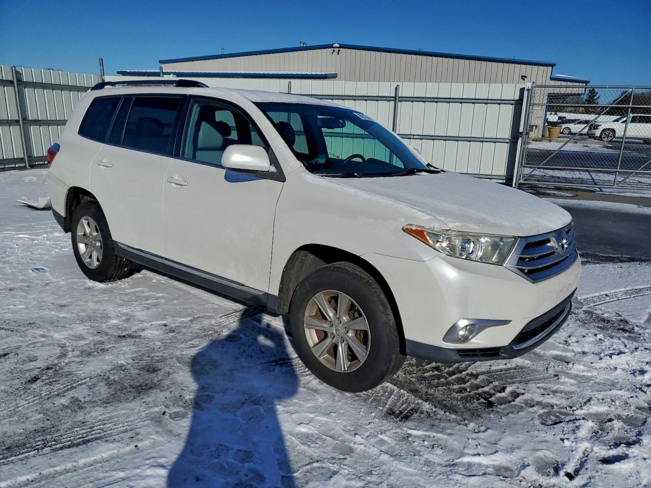 2011 TOYOTA HIGHLANDER BASE photo 4