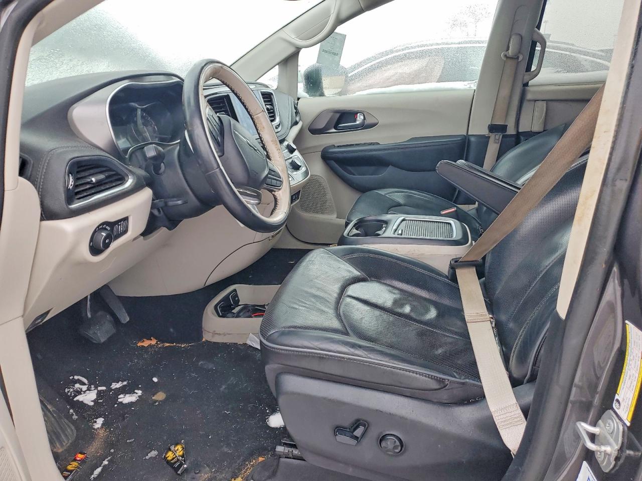 2019 CHRYSLER PACIFICA LIMITED photo 7