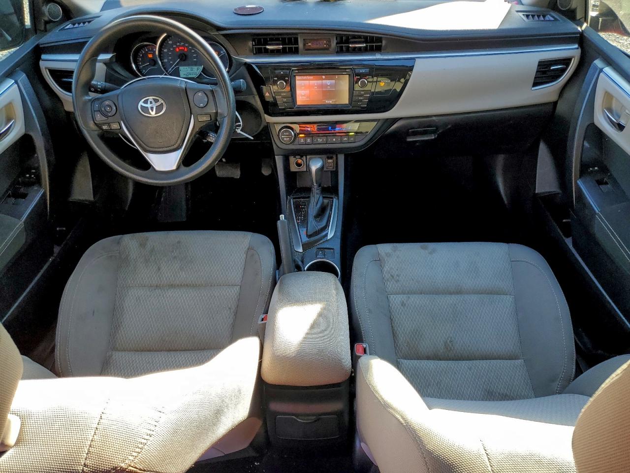 2016 TOYOTA COROLLA L photo 15