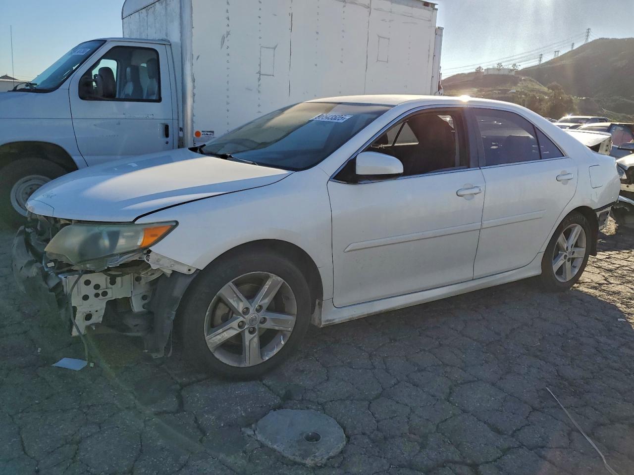 2013 TOYOTA CAMRY