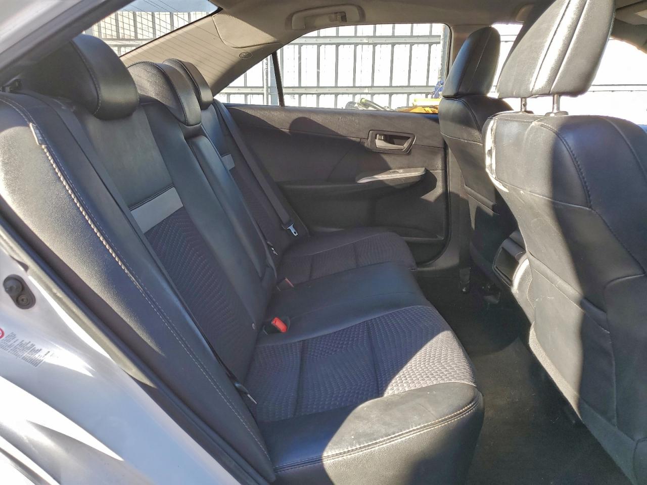 2013 TOYOTA CAMRY L photo 19