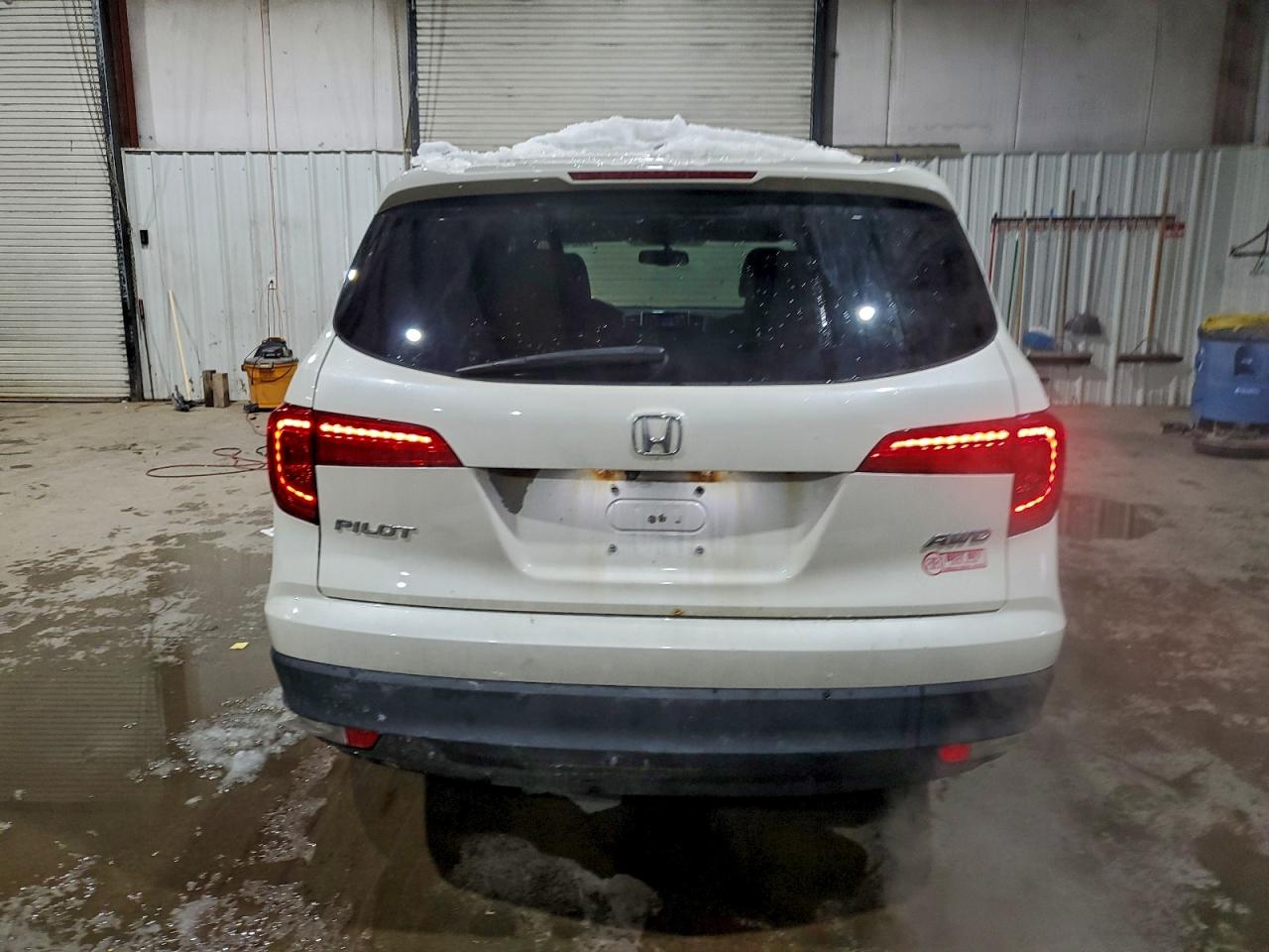2016 HONDA PILOT EXL photo 6