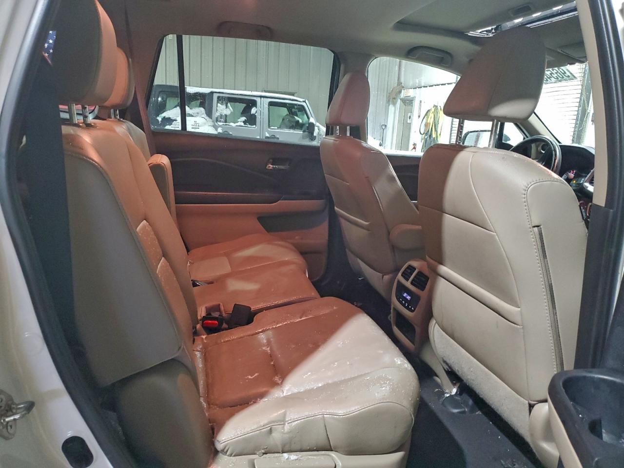 2016 HONDA PILOT EXL photo 11