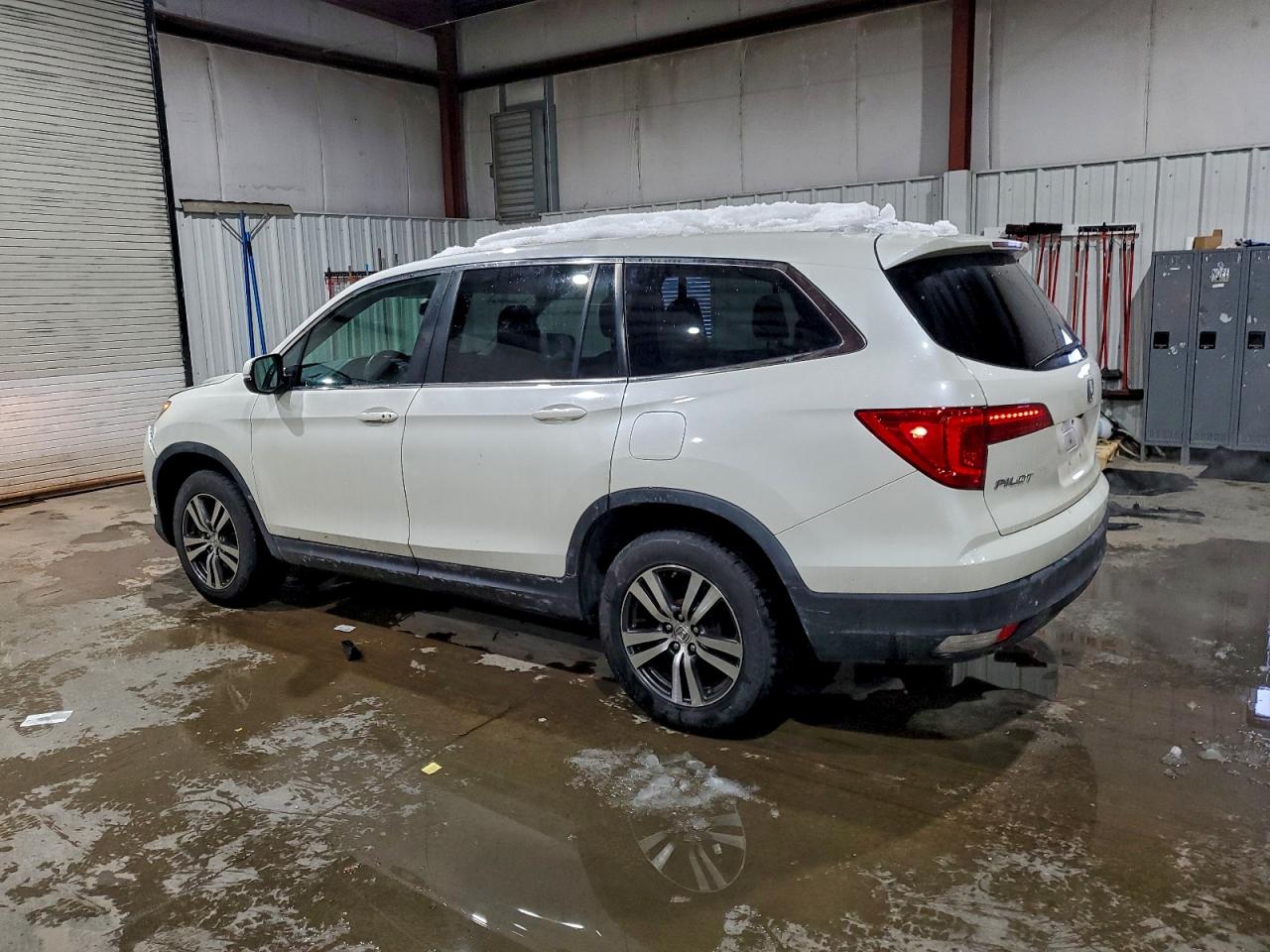 2016 HONDA PILOT EXL photo 2