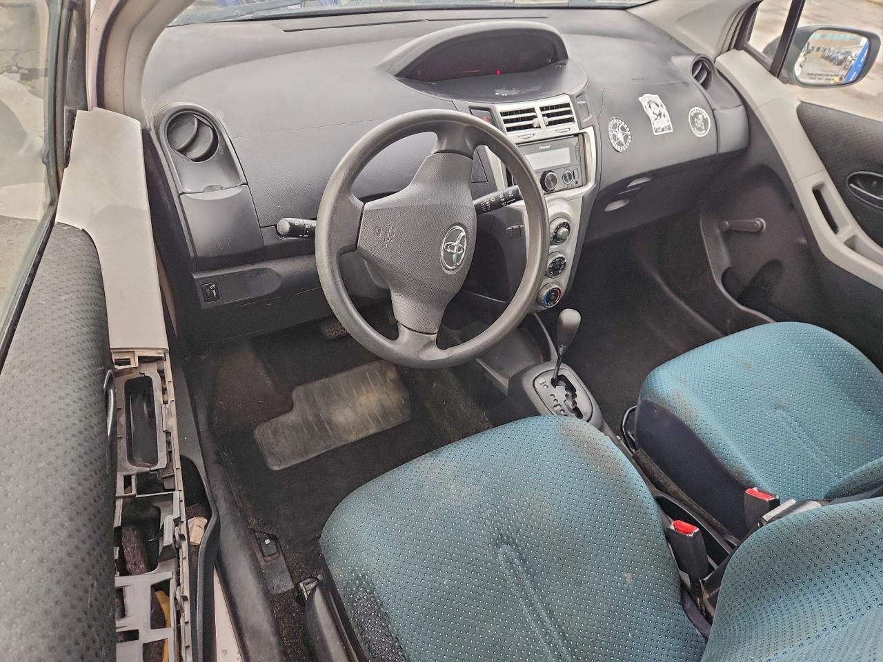 2007 TOYOTA YARIS photo 8