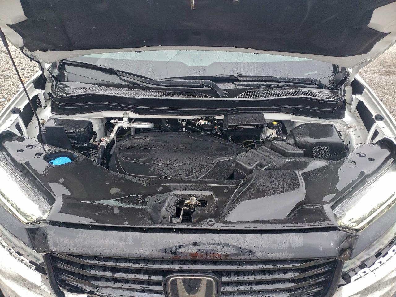 2022 HONDA RIDGELINE BLACK EDITION photo 11
