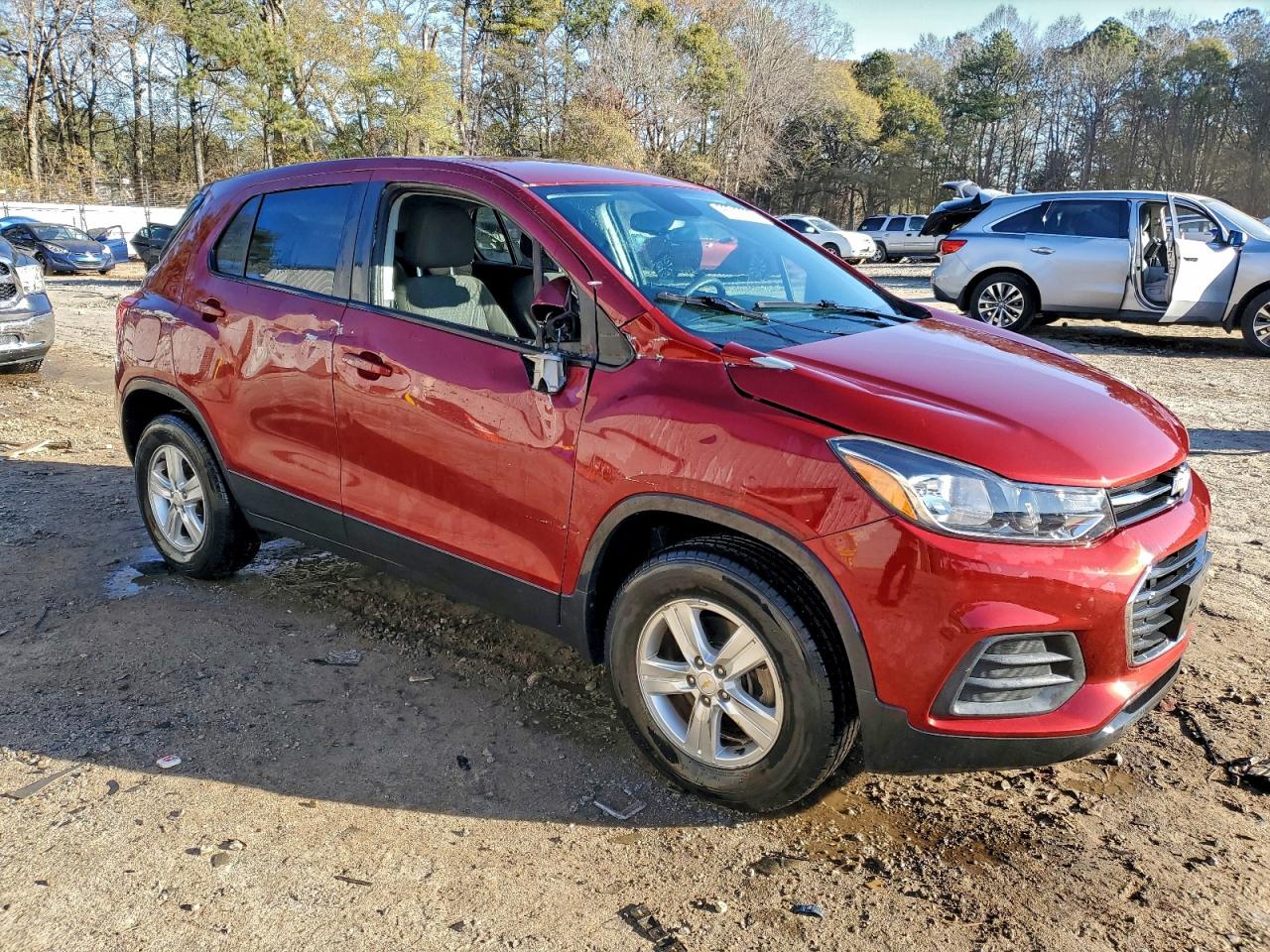 2021 CHEVROLET TRAX LS photo 4