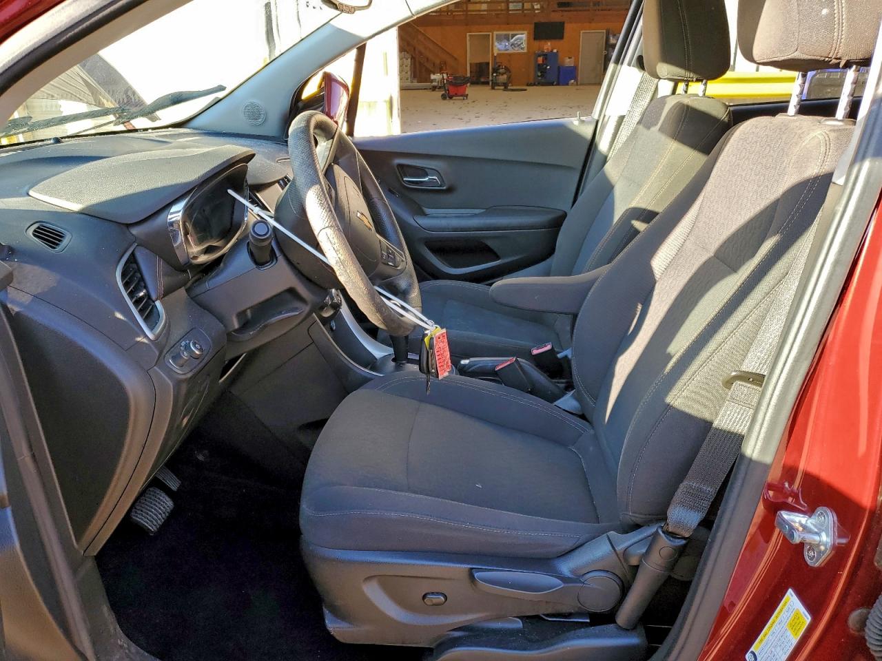 2021 CHEVROLET TRAX LS photo 7