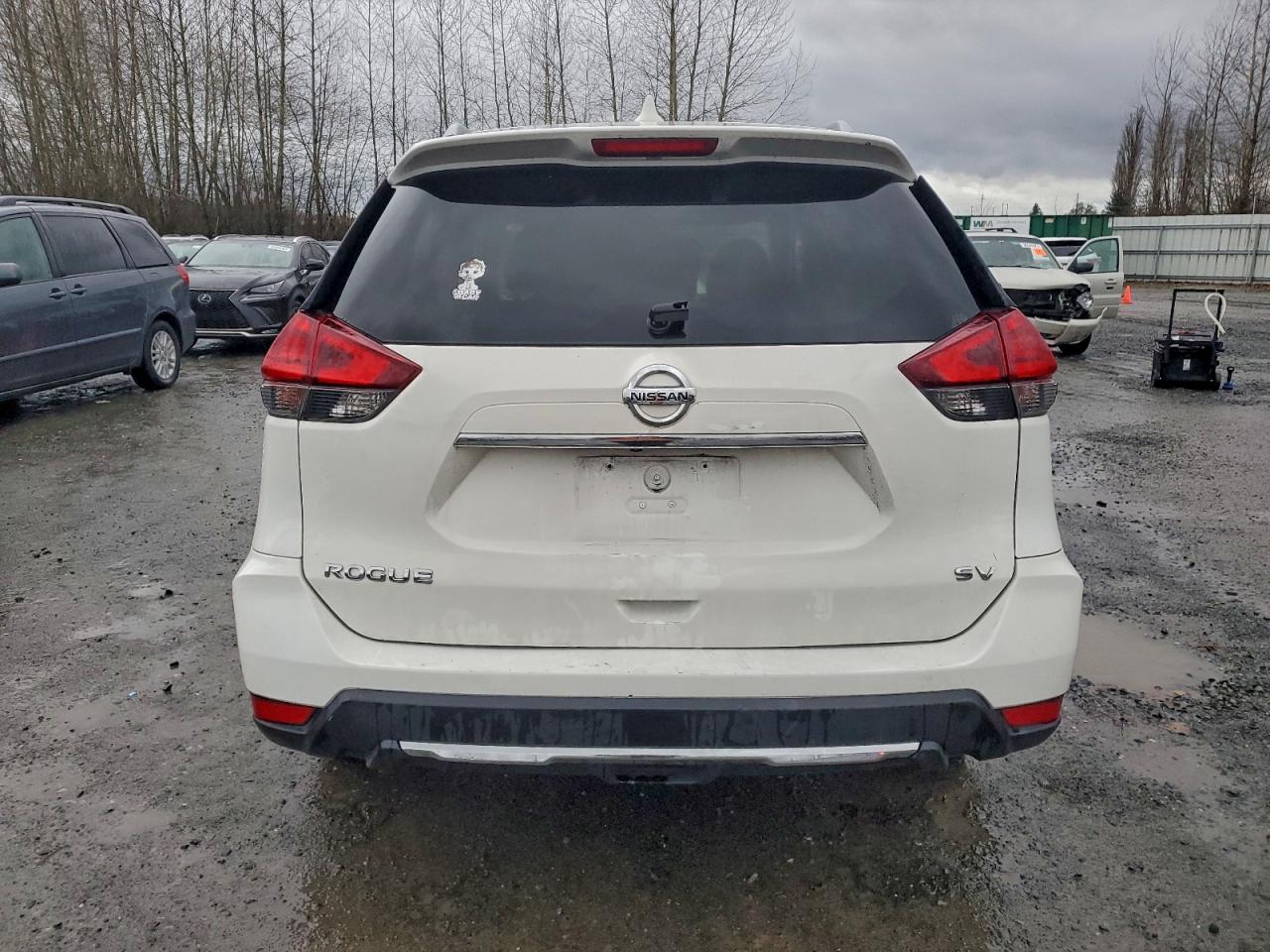 2017 NISSAN ROGUE S photo 11