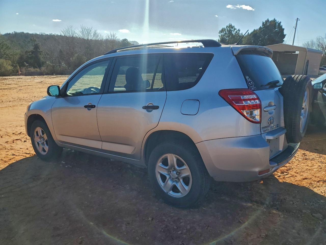 2009 TOYOTA RAV4 photo 2