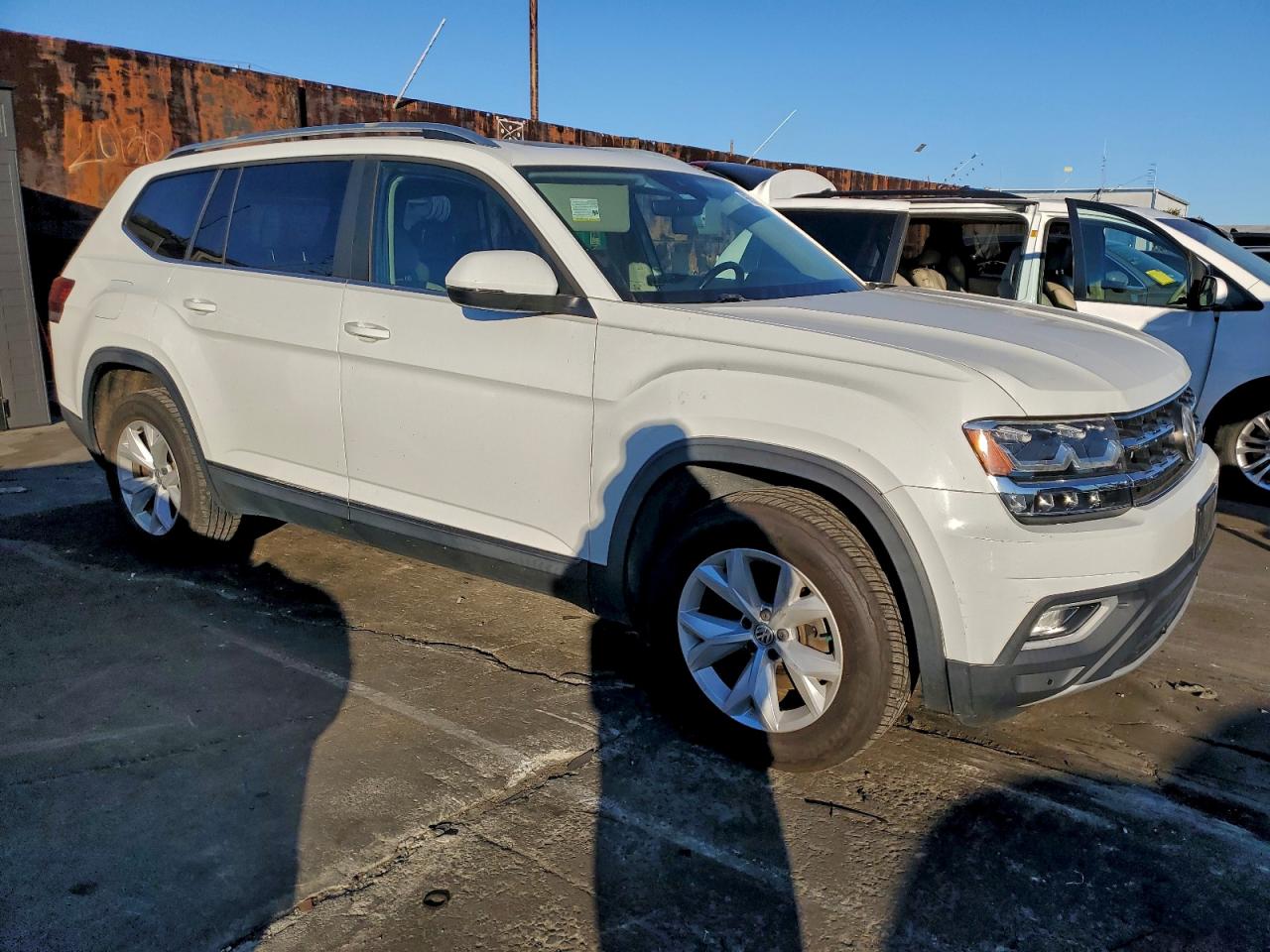 2018 VOLKSWAGEN ATLAS SEL photo 4