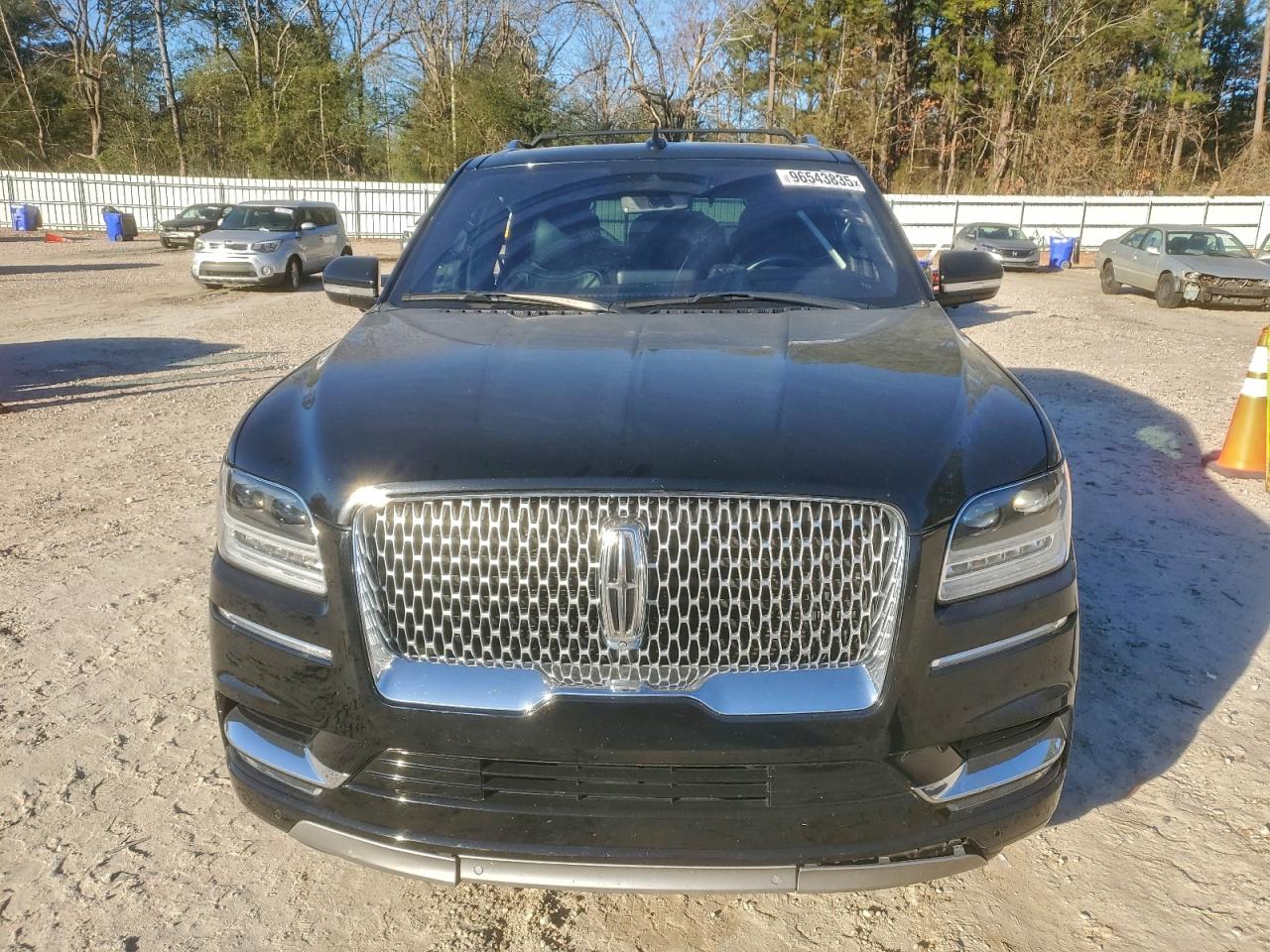 2018 LINCOLN NAVIGATOR RESERVE photo 9