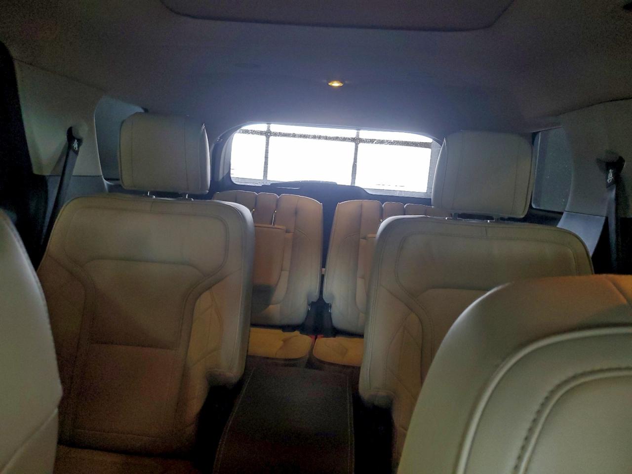 2016 FORD EXPLORER PLATINUM photo 10