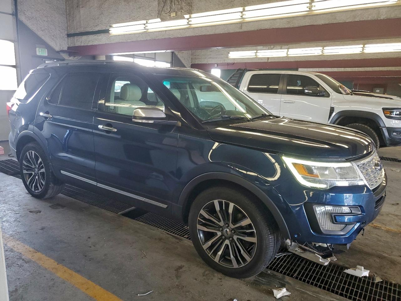 2016 FORD EXPLORER PLATINUM photo 4