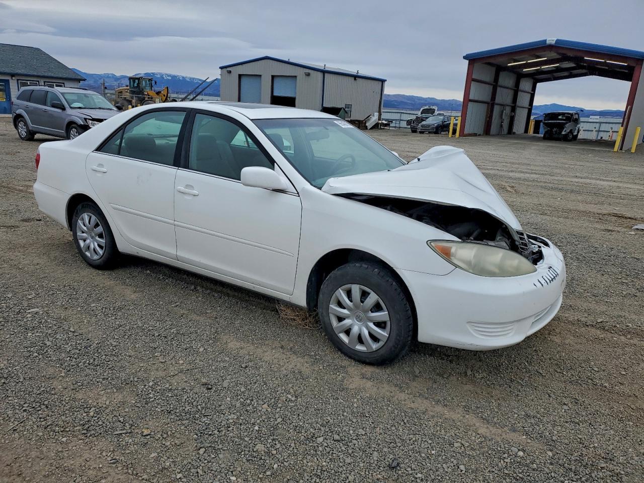 2006 TOYOTA CAMRY LE photo 4