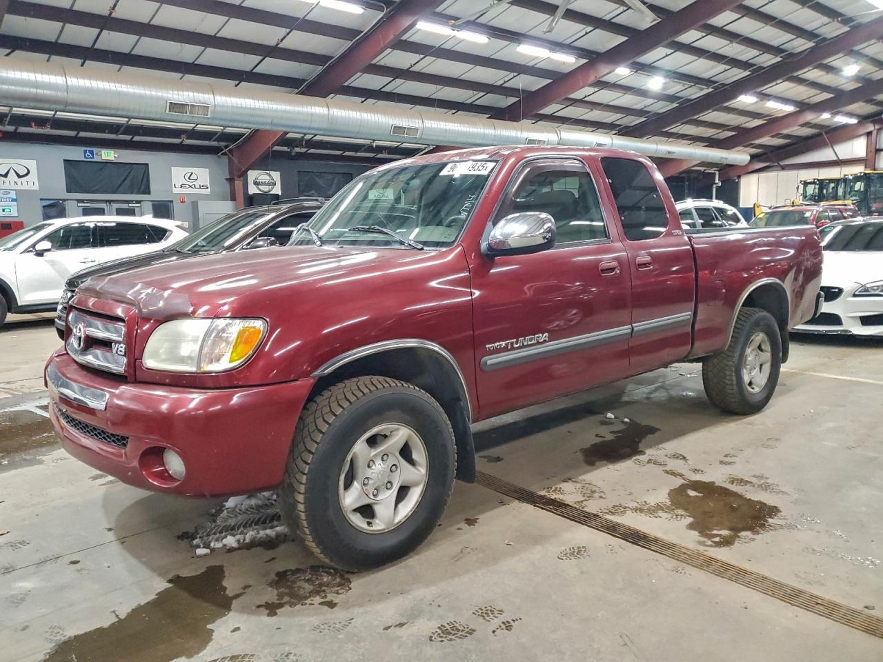 2004 TOYOTA TUNDRA