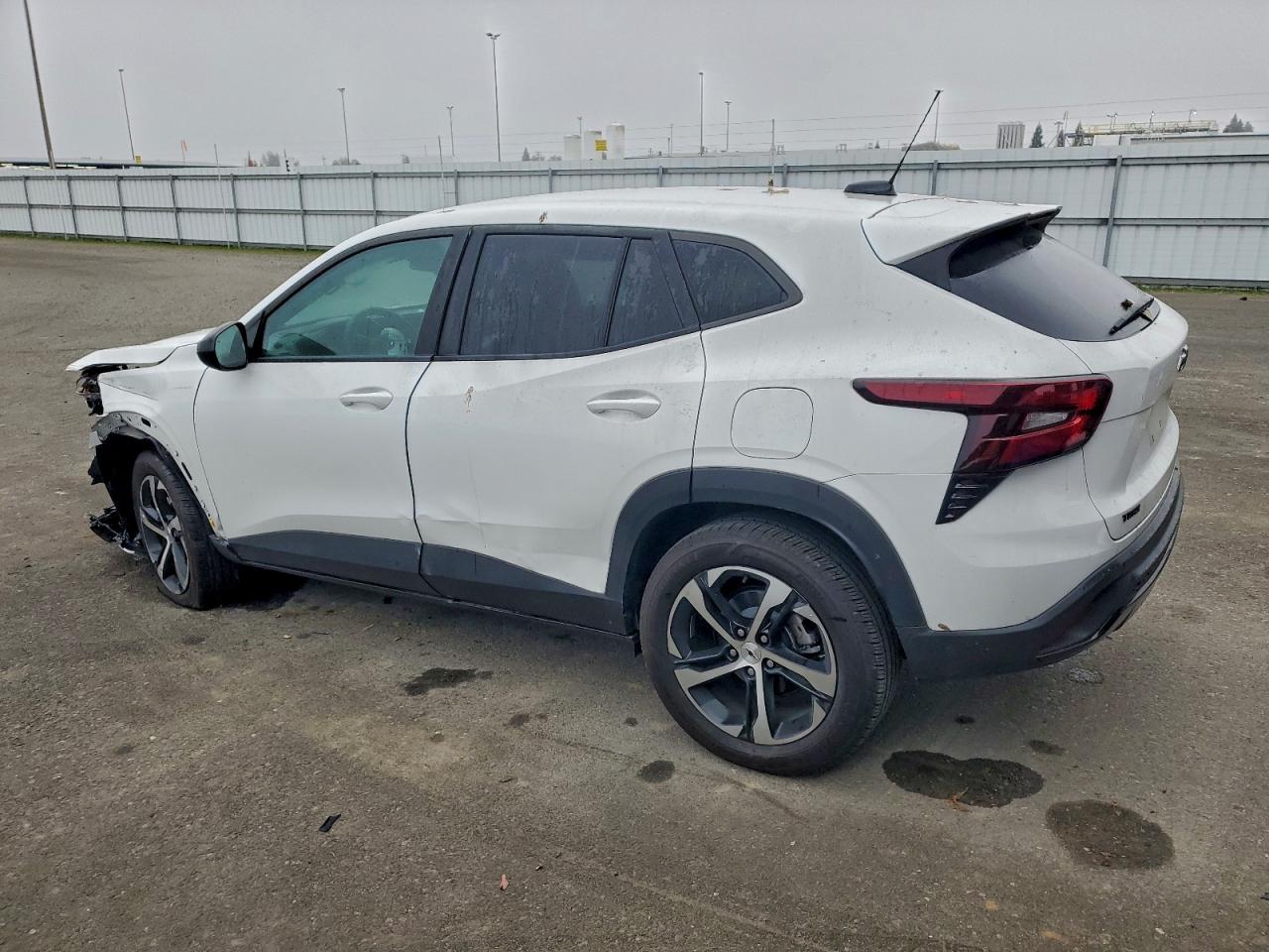 2025 CHEVROLET TRAX 1RS photo 2