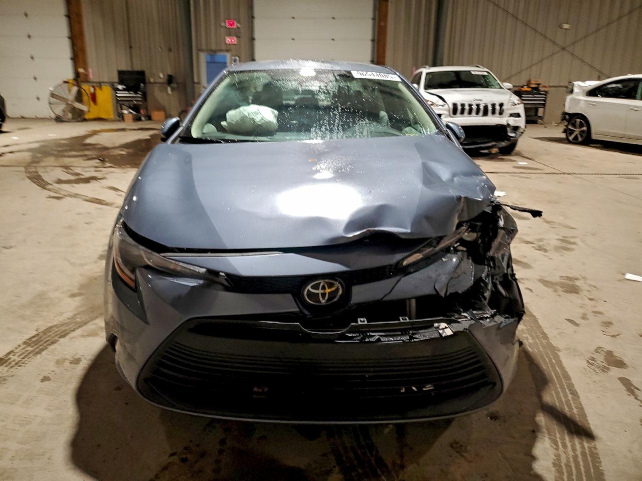 2024 TOYOTA COROLLA LE photo 5