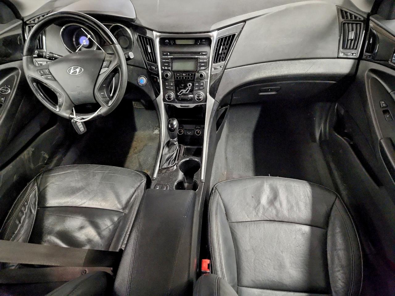 2013 HYUNDAI SONATA SE photo 15
