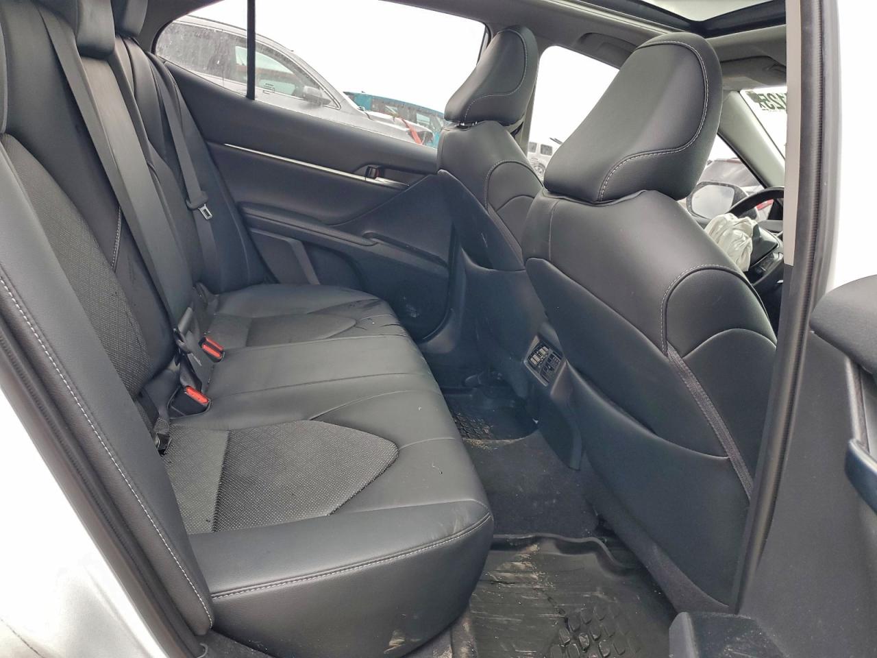 2019 TOYOTA CAMRY XSE photo 10