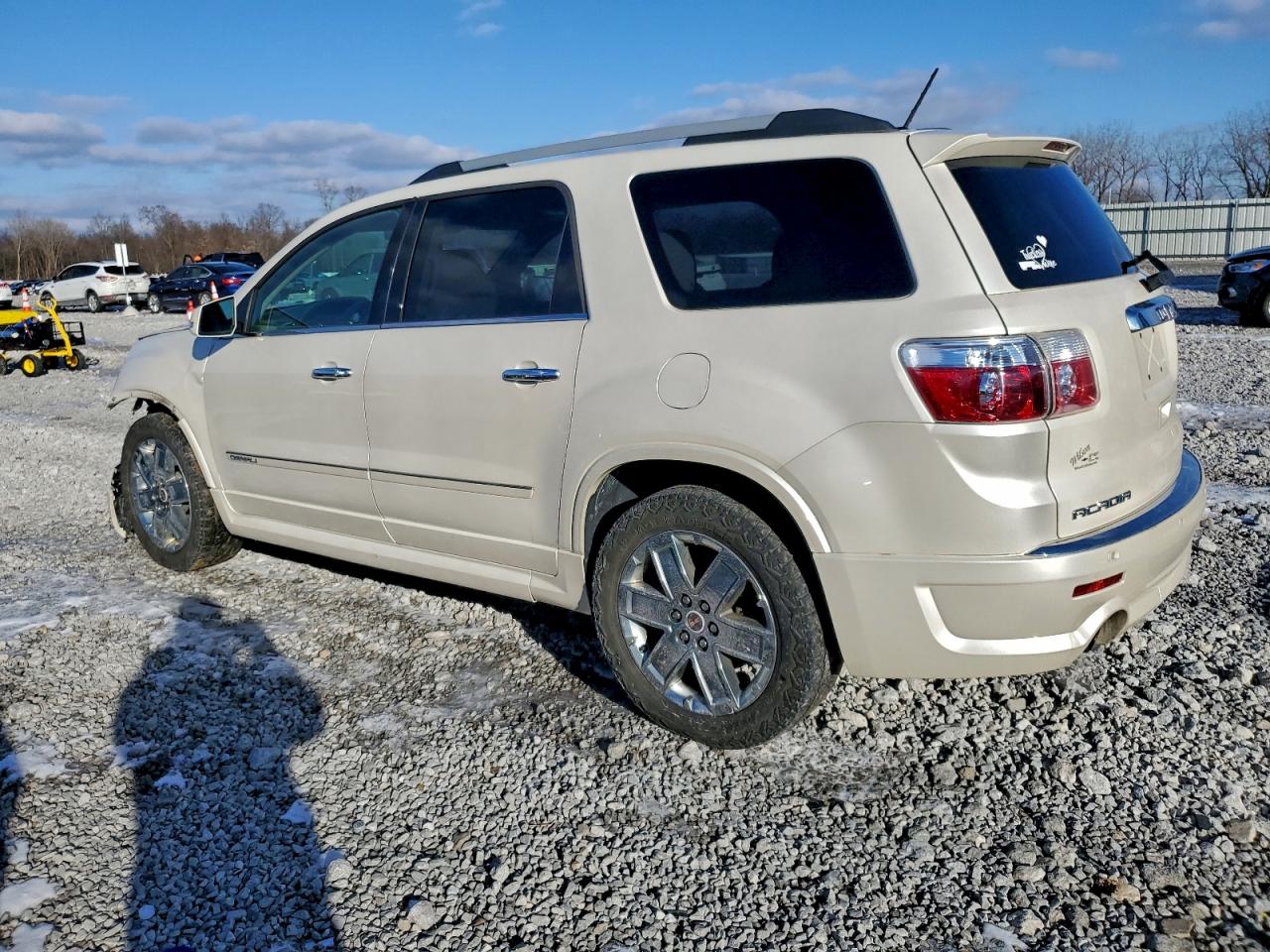 2011 GMC ACADIA DENALI photo 2