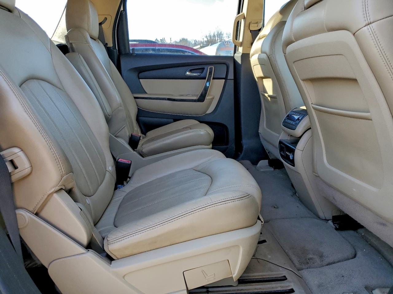 2011 GMC ACADIA DENALI photo 11