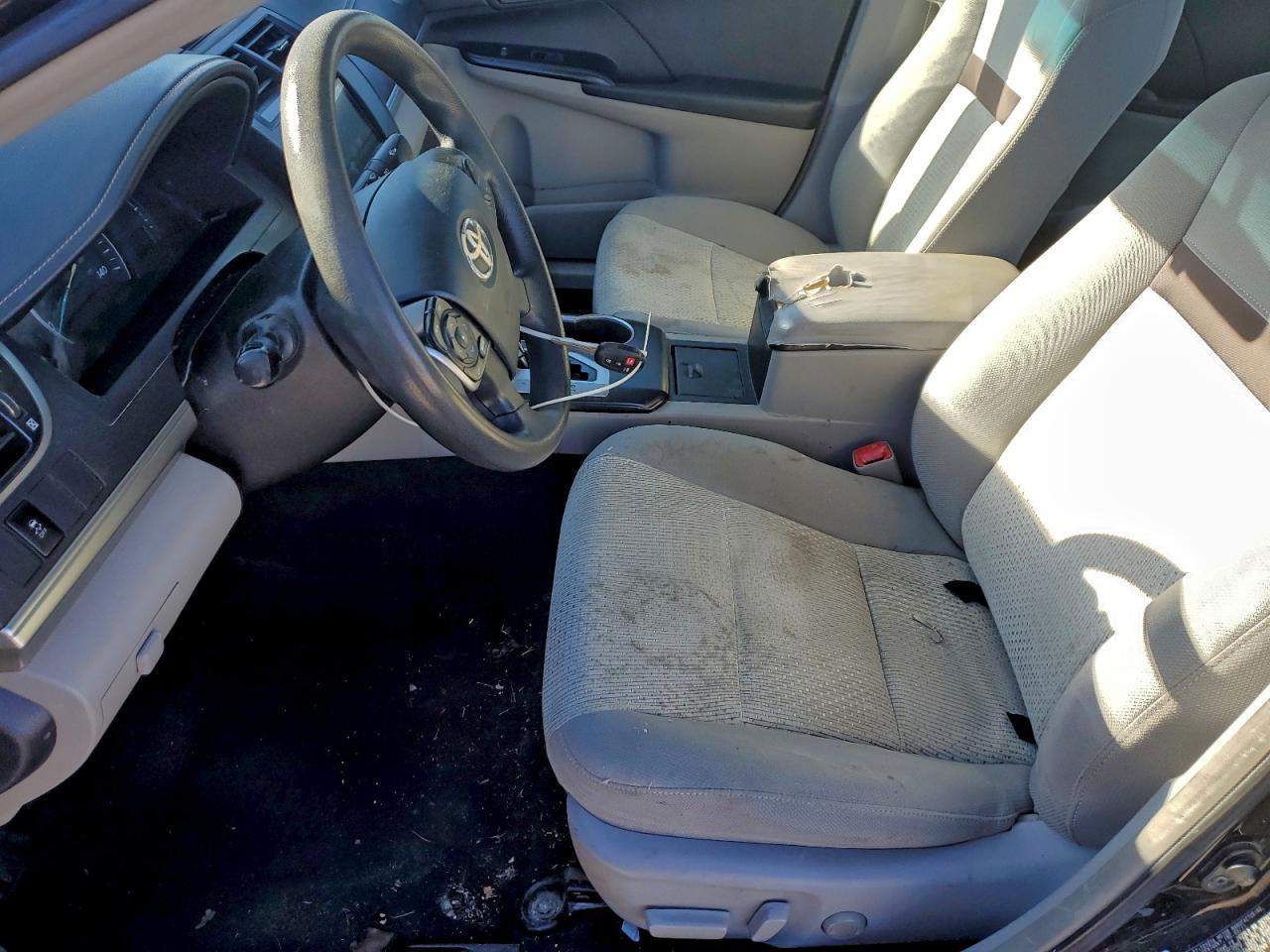 2012 TOYOTA CAMRY BASE photo 13